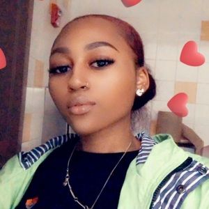 Meet your Posher, Tiffany